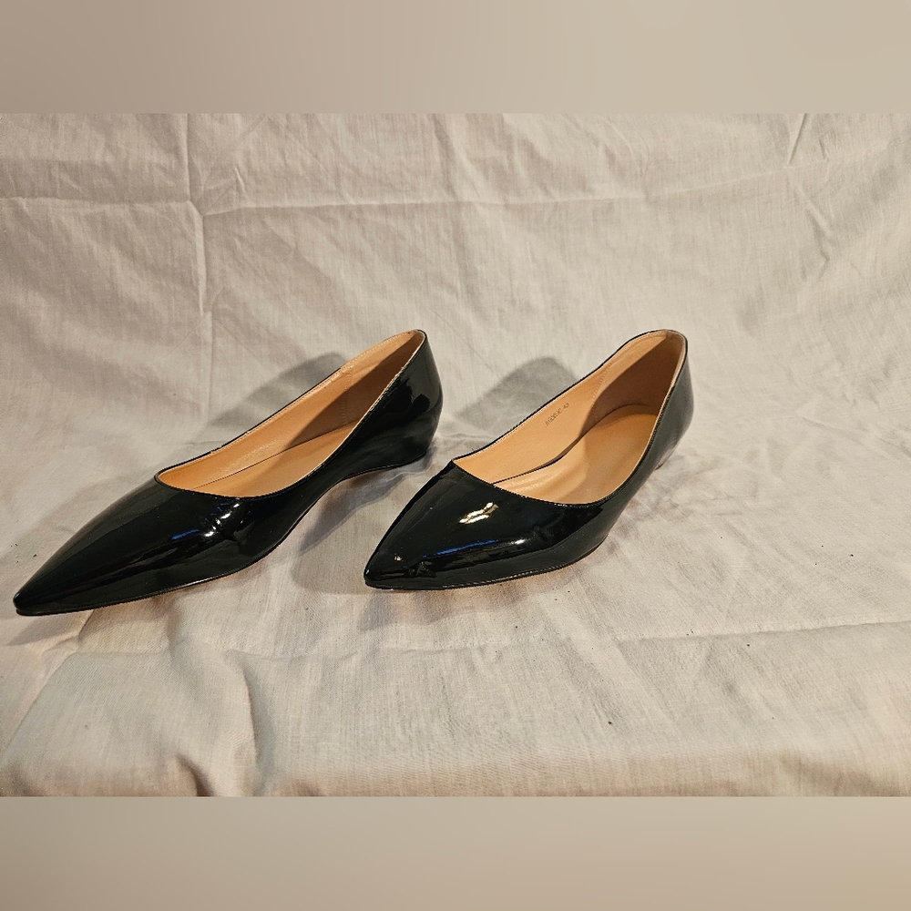 Elegant Black Women's Flats